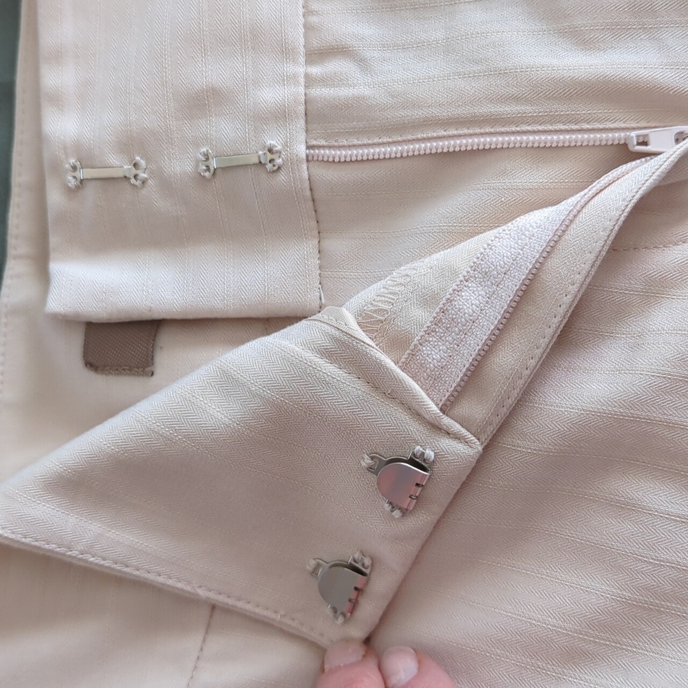 i.e. Cotton Capri Pants Size 6P - Picture 5 of 7